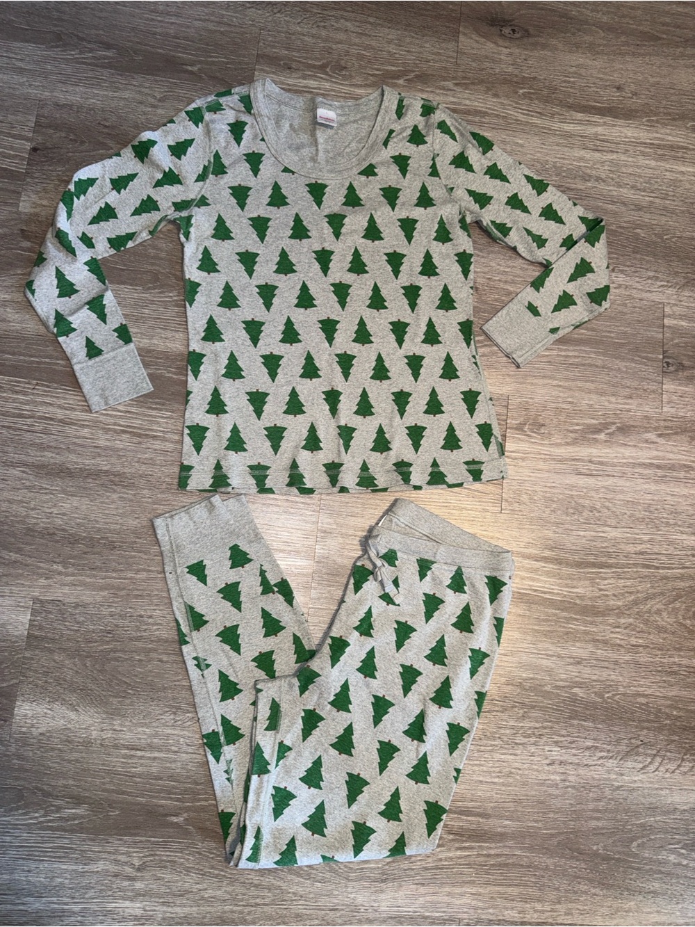 Hanna Andersson Gray Christmas Tree Pajama Set